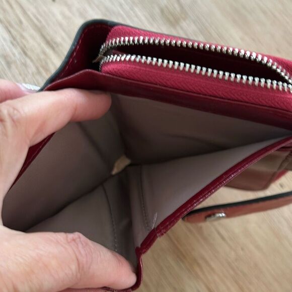 Kate spade blush wallet. - Picture 9 of 10